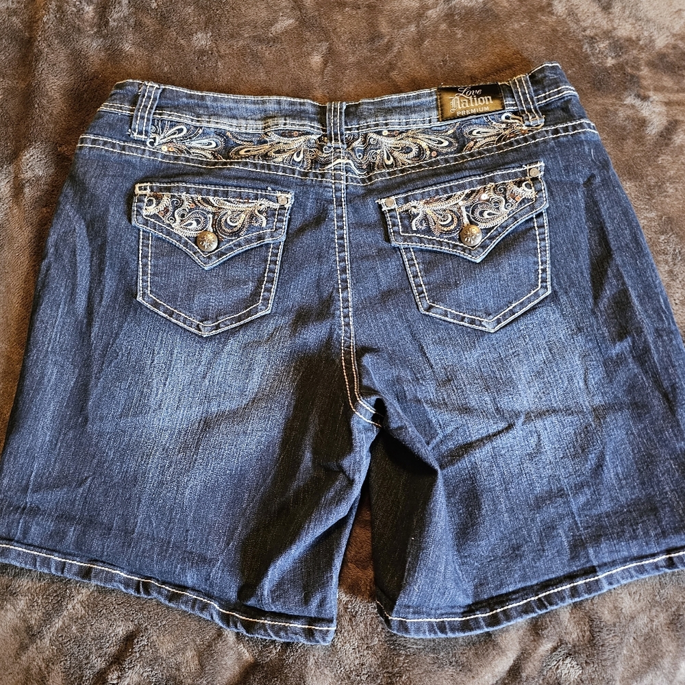 EUC Bling Butt Denim Shorts - Picture 4 of 9